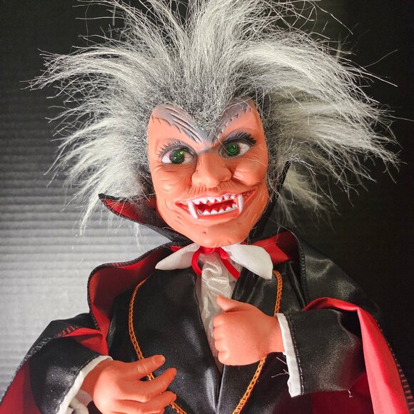Vintage Halloween Dracula Vampire 16" Figure 1980s Pumpkin Time Brand - Picture 6 of 7